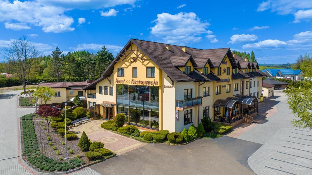 Hotel Szelcow Леско Екстериор снимка